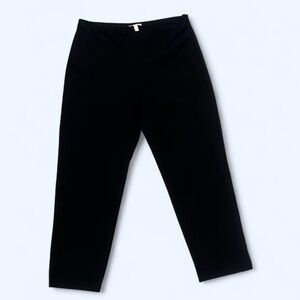 Eileen Fisher Size Medium Black Organic Cotton Straight Leg Cropped Ankle Pants